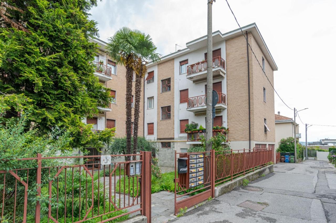 Lovely & Quiet Apartment - With Balcony & Parking Côme Esterno foto