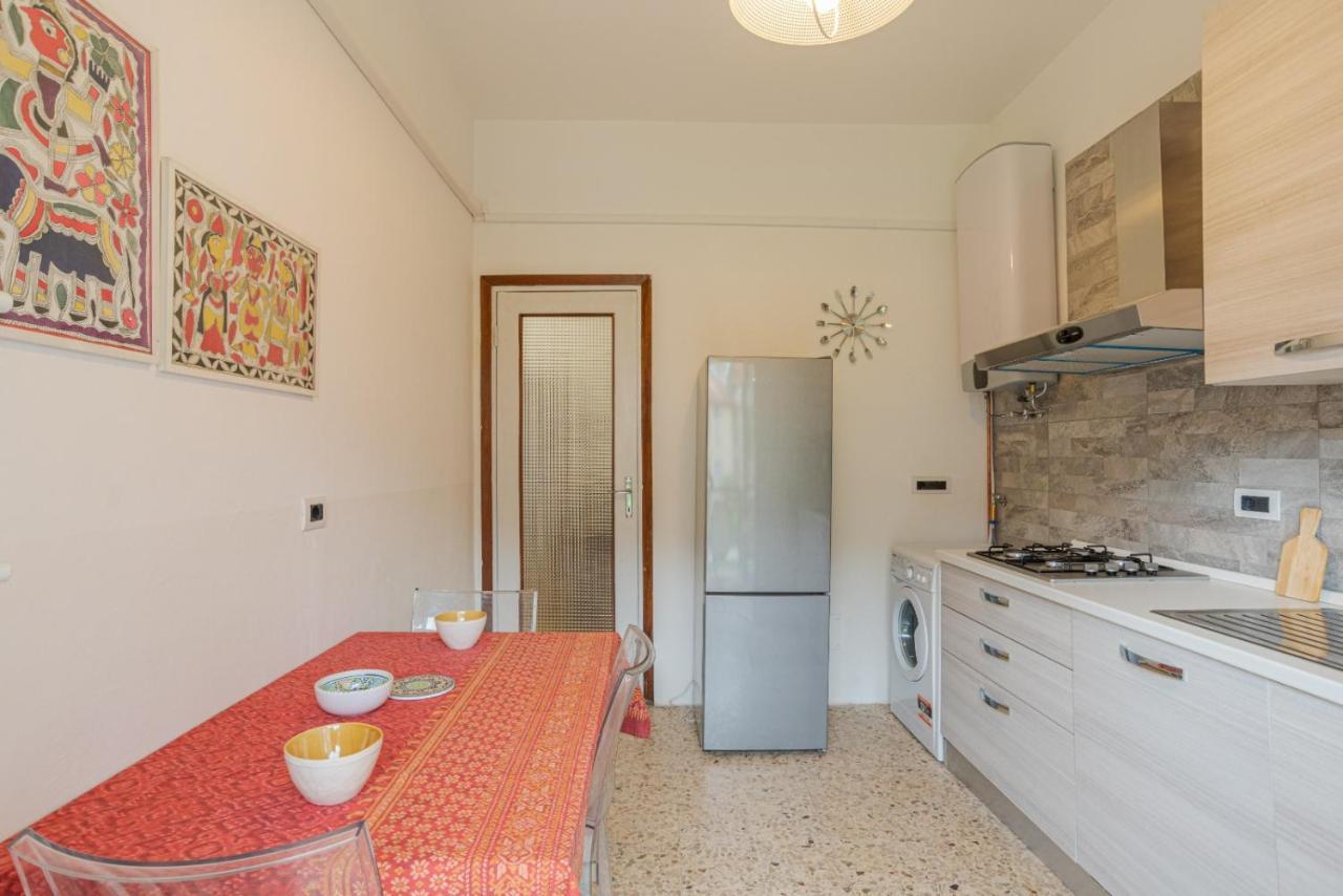 Lovely & Quiet Apartment - With Balcony & Parking Côme Esterno foto
