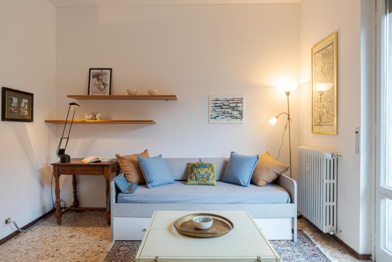Lovely & Quiet Apartment - With Balcony & Parking Côme Esterno foto