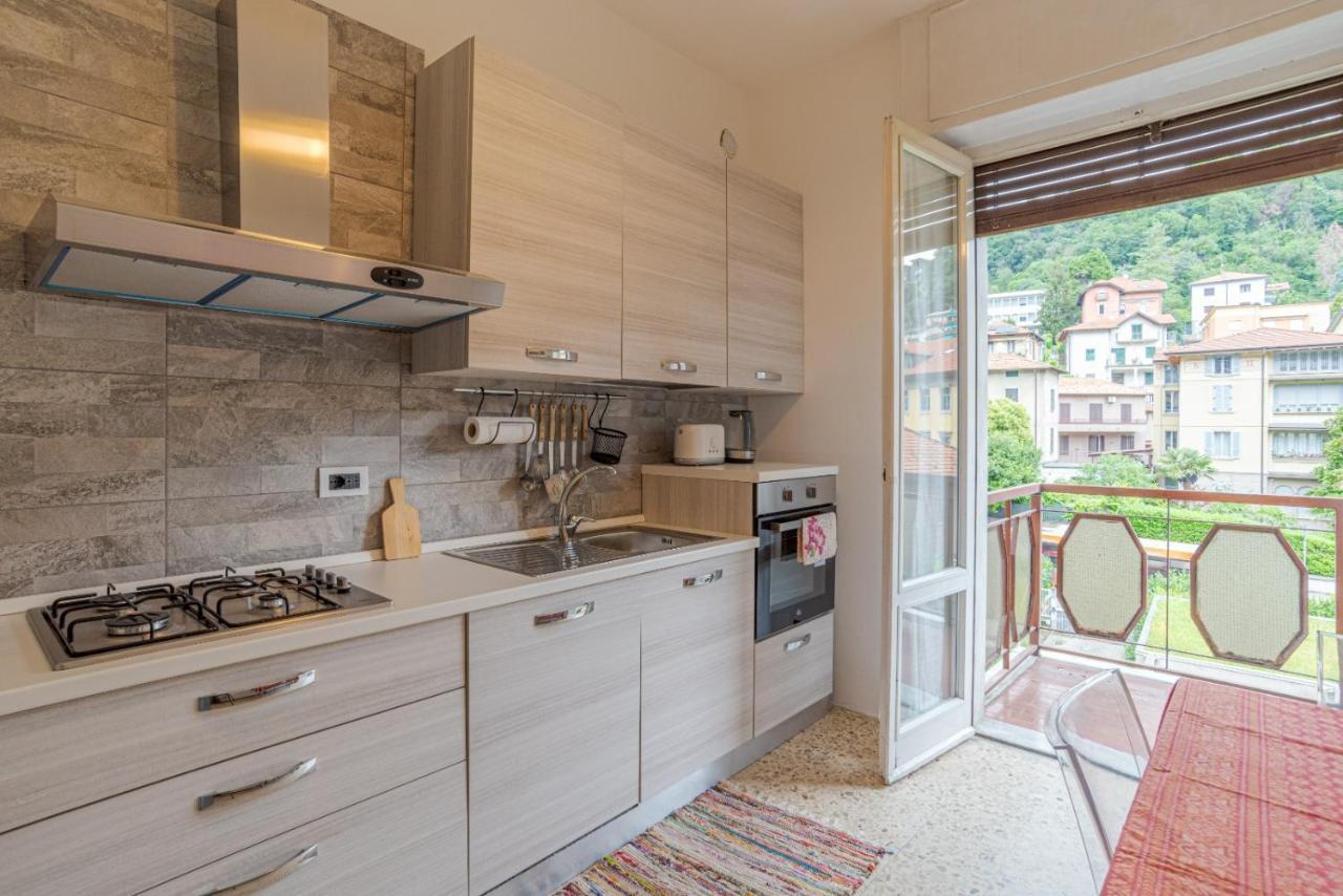 Lovely & Quiet Apartment - With Balcony & Parking Côme Esterno foto